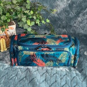 Lug Cosmetic Case -Trolley ~ Tropical Teal Leaf